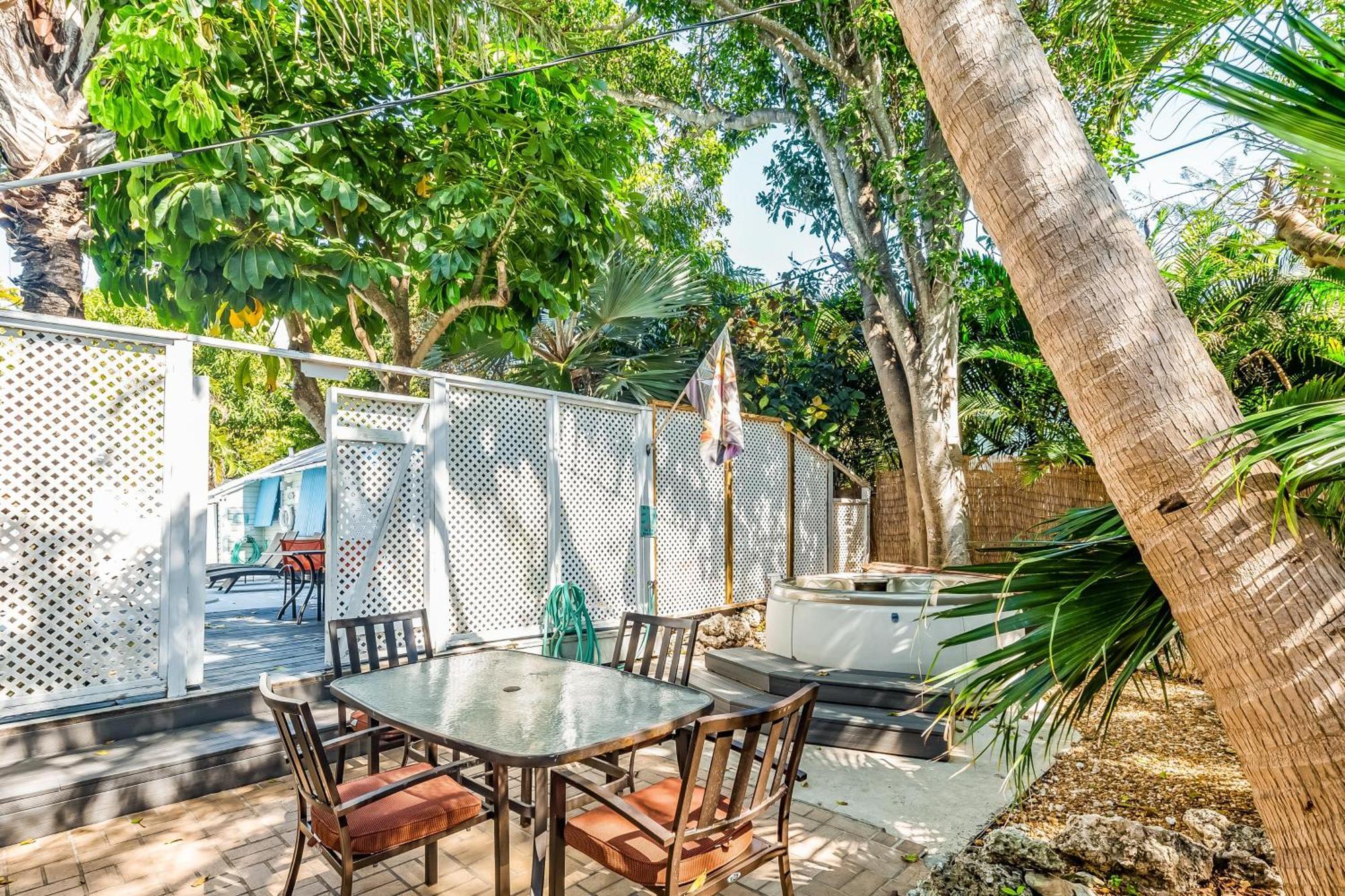 Tropical Village Key West Esterno foto